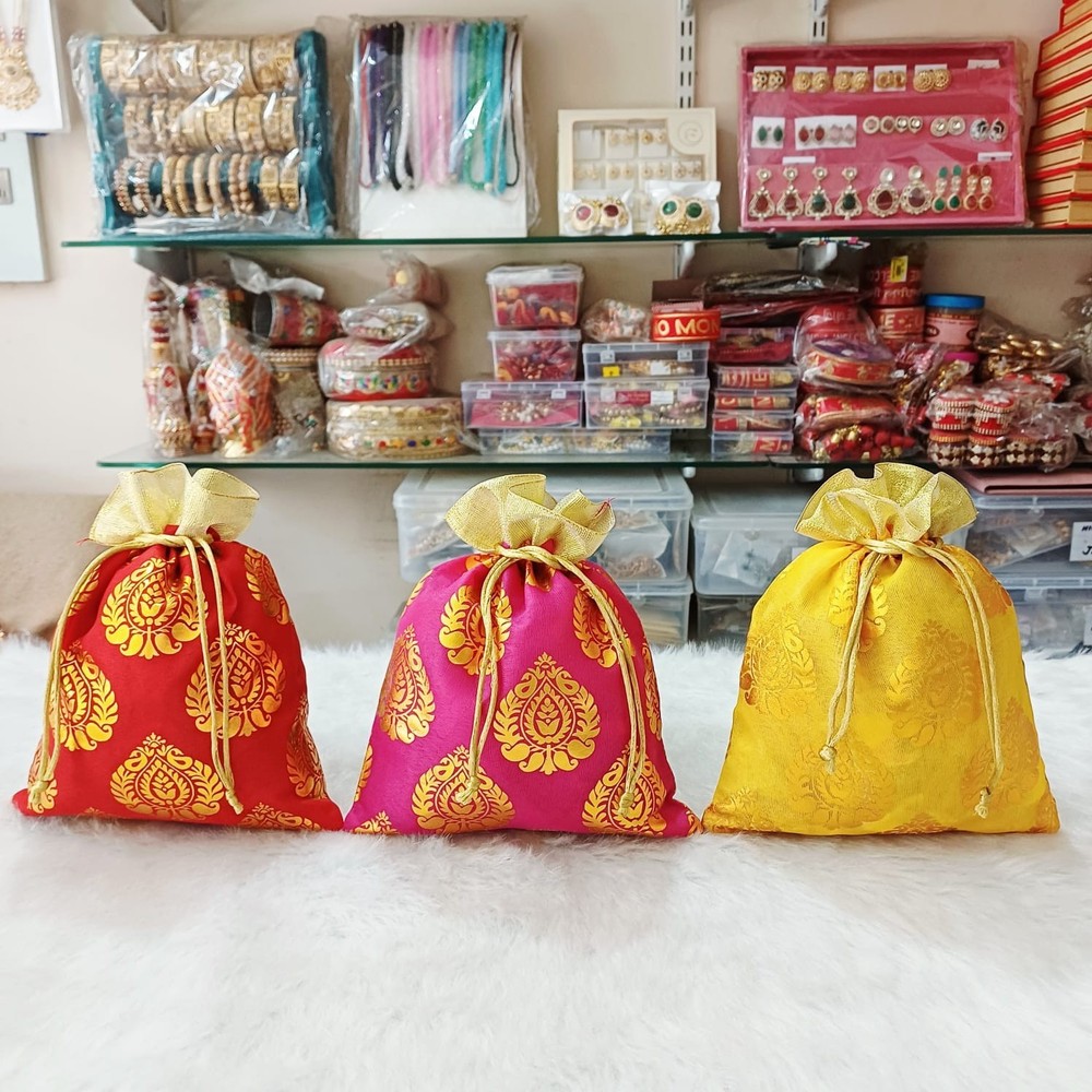 Potli,Batwa,Gota Patti Fabric Potli,Return Gift Potli,Mithai,Bhaji Ladoo Potli