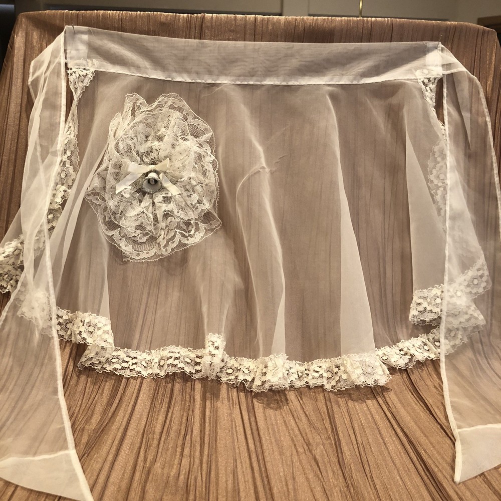 VTG 1950’s Serving Apron Bridal Shower or Wedding Server Lace and Steer