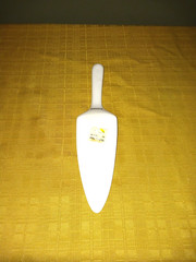 porcelain spatula wedding cake pie server rose design