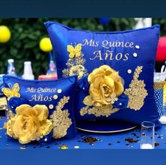 NEW! Quinceanera Kneeling pillow Royal Blue with gold – cojin de quinceanera