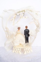 1950s Vtg Hartland Plastics Bride/Groom 10″ Wedding Cake Topper & Bridesmaid (R)