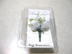 Rose Flower with Butterfly Boutonniere Wedding Party Accessory Floral Fashion