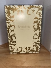 BEVERLY CLARK COLLECTION, WHITE Embroidered WEDDING GUEST BOOK, NEW!!!