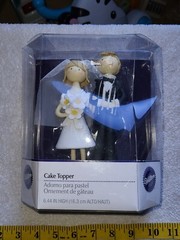 Wilton Clay Bride And Groom Cake Topper 202-100 6.44″ NIB BOX DAMAGED SEE PICS