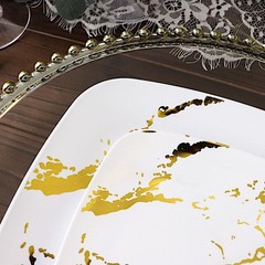 10 WHITE GOLD Square Metallic Marble Plastic Salad DINNER PLATES Party Tableware