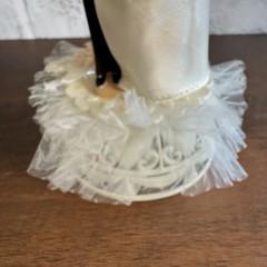 Vintage Coast Novelty 1980 Wedding Cake Topper Bride & Groom Lace Bells Floral
