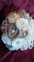 BEAUTIFUL HANDMADE WEDDING BOUQUET-IVORY/TAUPE/PEARLS/LACE