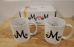 «Mr. and Mrs.» White Ceramic Coffee Mug Set – Rock Scissor Paper – New in Box