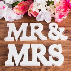White Wooden Mr and Mrs Signs Wedding Present for Party Table Top Dinner