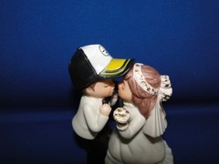 New Pittsburgh Steelers Kissing Bride & Groom Wedding Cake Top figurine with cap