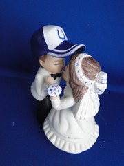 New Indianapolis Colts Kissing Bride & Groom Wedding Cake Top figurine with cap