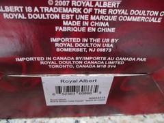 ROYAL ALBERT ENGLAND WEDDING CAKE TOPPER 5″ NEW IN THE BOX
