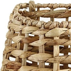 Wall Mounted Woven Straw Basket for Flowers Handheld Hanging Vase Decor