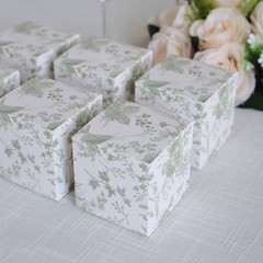 25 WHITE SAGE GREEN Square 3″ x 3″ Favor BOXES Floral Printed Candy Holders