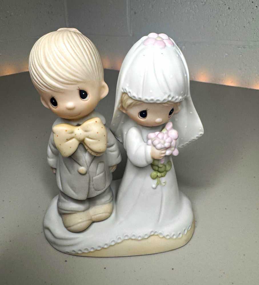 Vintage 1979 Jonathan & David Bride Groom Wedding Figurine Enesco E-3114