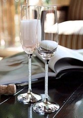 Amlong Crystal Champagne Flutes with 2 Count (Pack of 1), Clear