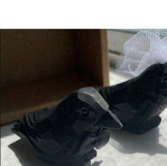 Raven Crow Cake Top Bride Groom Love Bird Dark Wedding Engage Carve Wood Statue