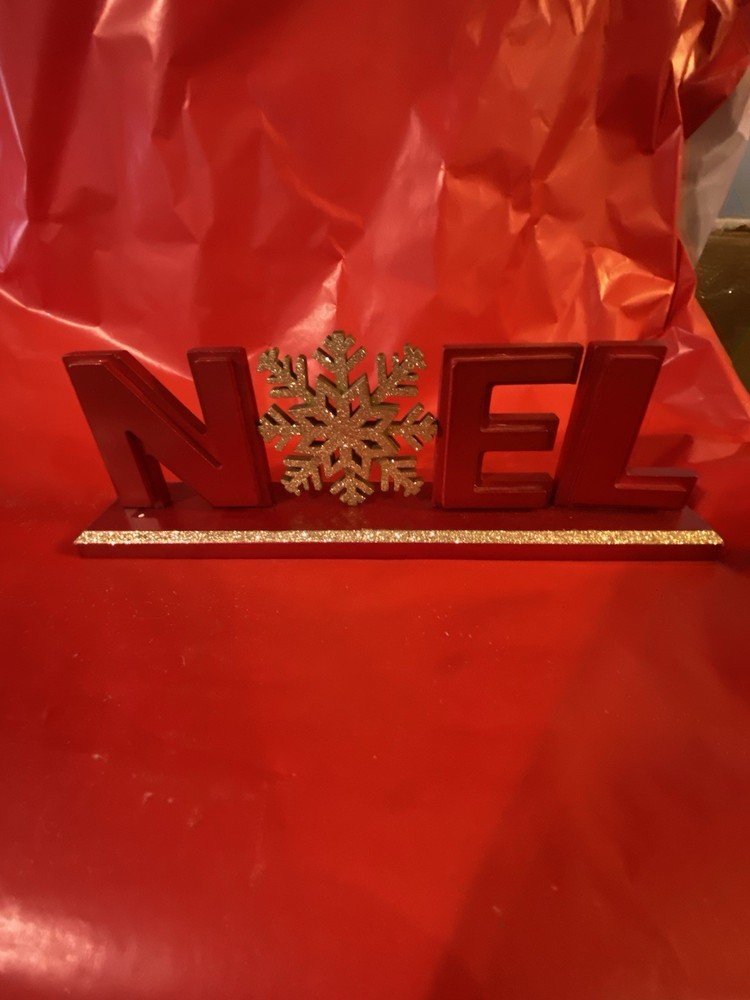 Wooden Noel Star Shiny Gold &Red Table Stand Alone Christmas