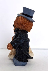 Teddy Bear Wedding Couple Figurine or Cake Topper Resin 4 3/8 in Tall Unbranded