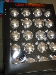 GLASS BALL ORNAMENTS 11/2 INCHES WIDE GOLD OR SILVER
