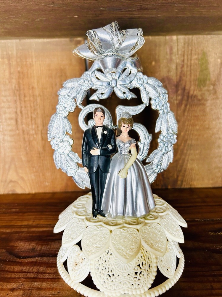 Vintage Mid Century Wilton Wedding Cake Topper Hong Kong 8″