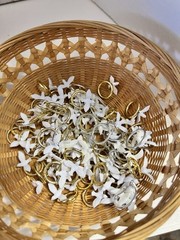 Vintage Wedding Favor Lot 100 Mini Champagne Cups 19 Baskets 83 Dove Rings