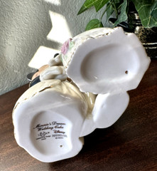 Lenox Disney «Minnie’s Dream Wedding Cake» porcelain figurine topper 24k accent
