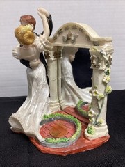 Wedding Bride And Groom With Mirror, Cake Vintage, Red Hair,