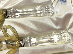 A Crystal Circle Full 24% Lead Crystal Knife And Server Set new in box