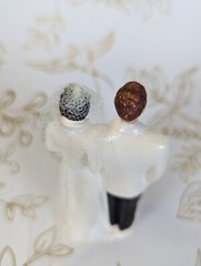 1950 Coast Novelty VFG Co Ceramic Wedding Cake Topper New Old Stock w defect MCM