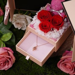 Preserved Eternal Rose With «I Love You» in 100 Languages Necklace