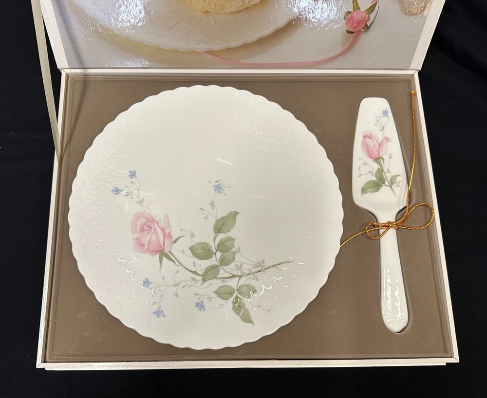 Vtg. Mikasa Cake Plate & Server ‘April Rose’ Bone China Narumi Japan New in Box