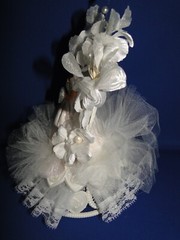 New Elegant Wedding Caketopper with Bride & Groom, decored floral background 106