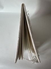 Hallmark WCA3378 Wedding Guest White Fabric Lace Floral Covered Book Vintage
