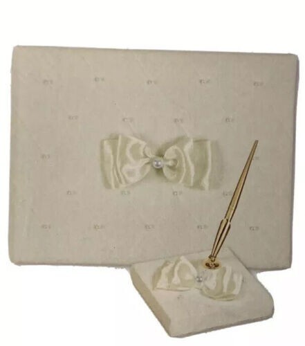 Wedding guest book and pen set (BRAND NEW)