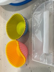 Cake Decorating Kit, +50 Pieces, Turntable, 40 Icing Nozzles, BNIB