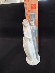 NAO by Lladro, Bride and Groom Porcelain Cake Topper – Vintage, Blonde Bride