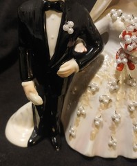 Vintage Unique Faux Pearl Embellishment Bride Groom Lefton Wedding Cake Topper