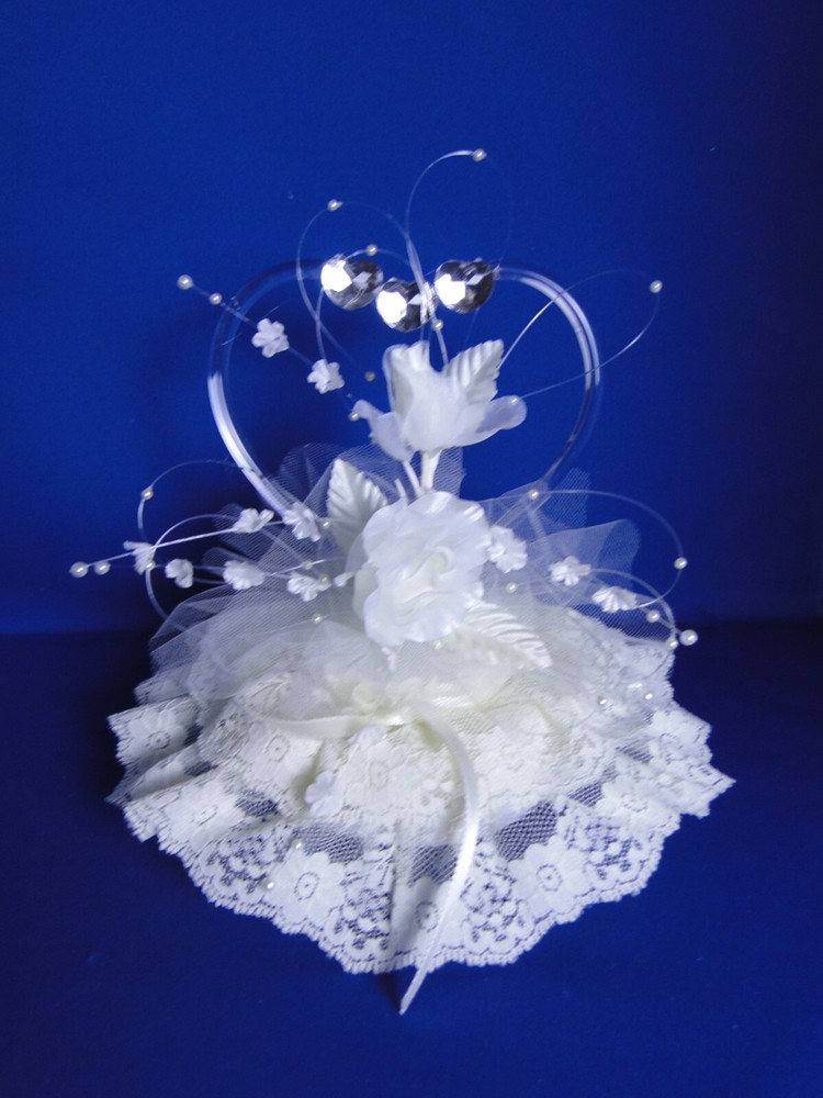 New Elegant Wedding Cake top with Acrylic Heart Background & white rose #150