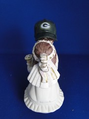 New Green Bay Packers Kissing Bride & Groom Wedding Cake Top figurine with cap