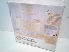 New In Worn Box Wilton Tailored Tiers Cake Display Set FREE SHIPPING