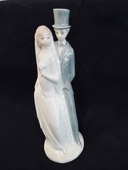 NAO by Lladro, Bride and Groom Porcelain Cake Topper – Vintage, Blonde Bride