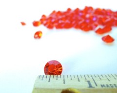 350pc Round 4 Carat 0.4inch 10mm Diamonds Confetti, Christmas Red Acrylic Gems