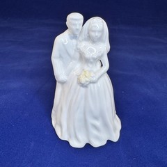 Wedgwood Special Occasions Wedding Day Cake Topper Bride Groom Bone China