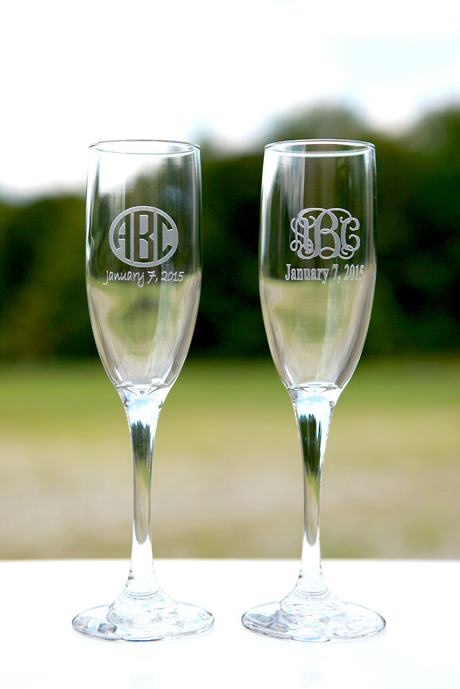 1 Personalized Wedding Party Gift Etched Engraved Toasting Champagne Flute Glass