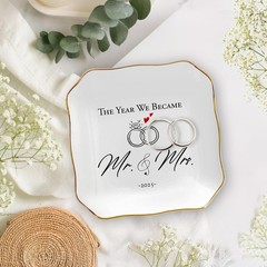 OASSIE Wedding Gifts for Couple 2025 – Mr & Mrs 4″x4″ Ceramic Jewelry Dish Tr…
