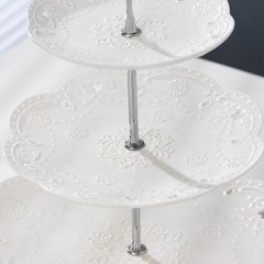 Elegant 3-Tier White Porcelain Cupcake Stand – Perfect for Celebrations