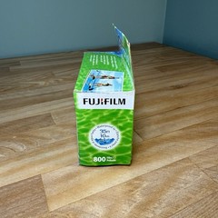 Fuji QuickSnap Waterproof 35mm Camera Single Use 800 Film 27 Exposures Exp 02/24