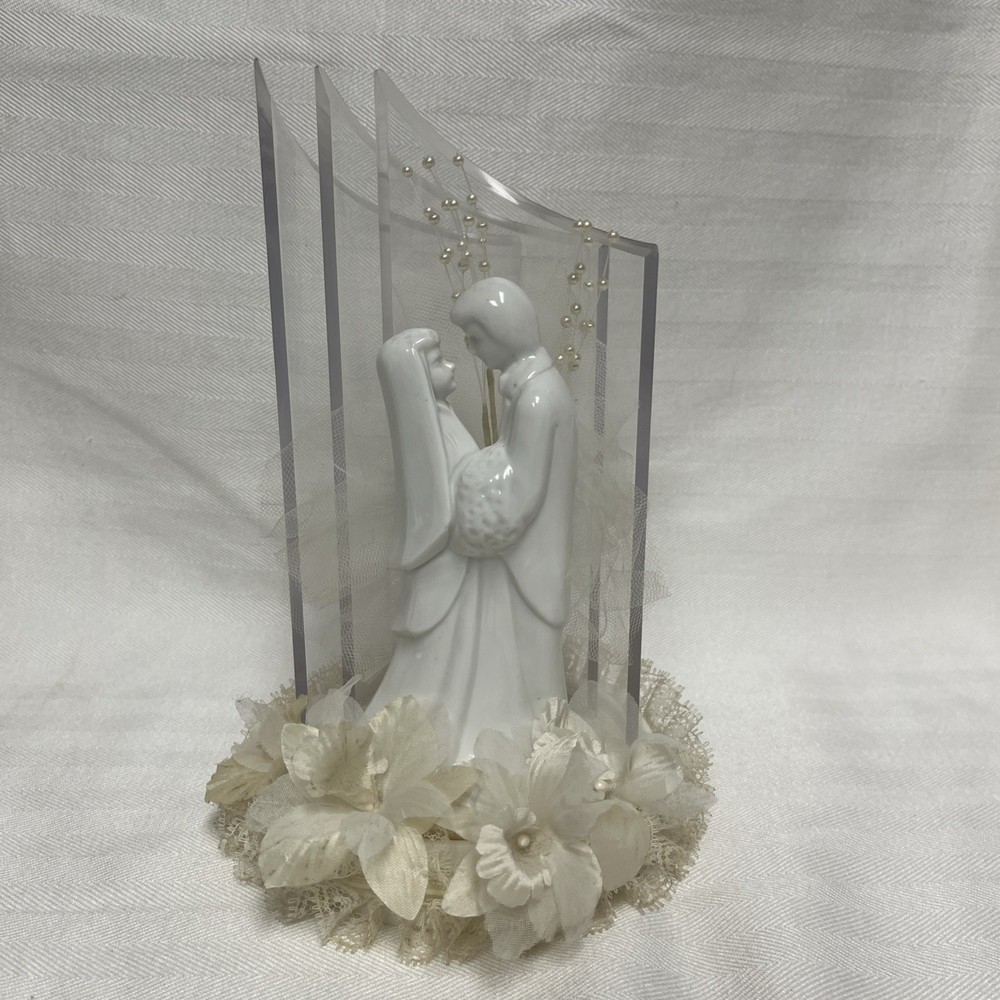 VTG Bride Groom Wedding Cake Topper White Porcelain 5” Figurine 8” Total