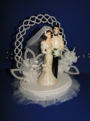 New Wilton Designer Series «NEW BEGINNING» Wedding Cake Top # 110-857
